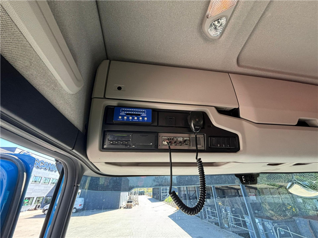 Scania R 520 B8x2/*6NB Hooklift