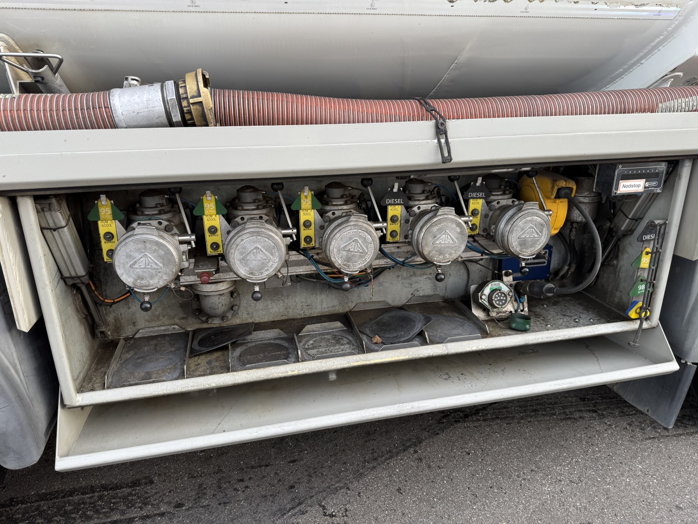 MAN TGS 35.480 8x2*6 Euro 6 23.000 l ADR Tank