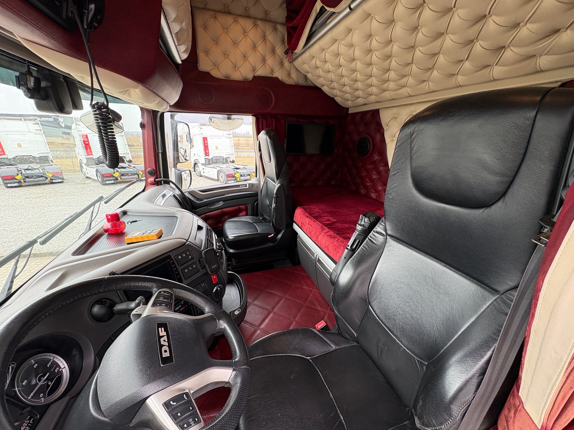 DAF XF 530 FTN 6x2/4 hydraulik trækker