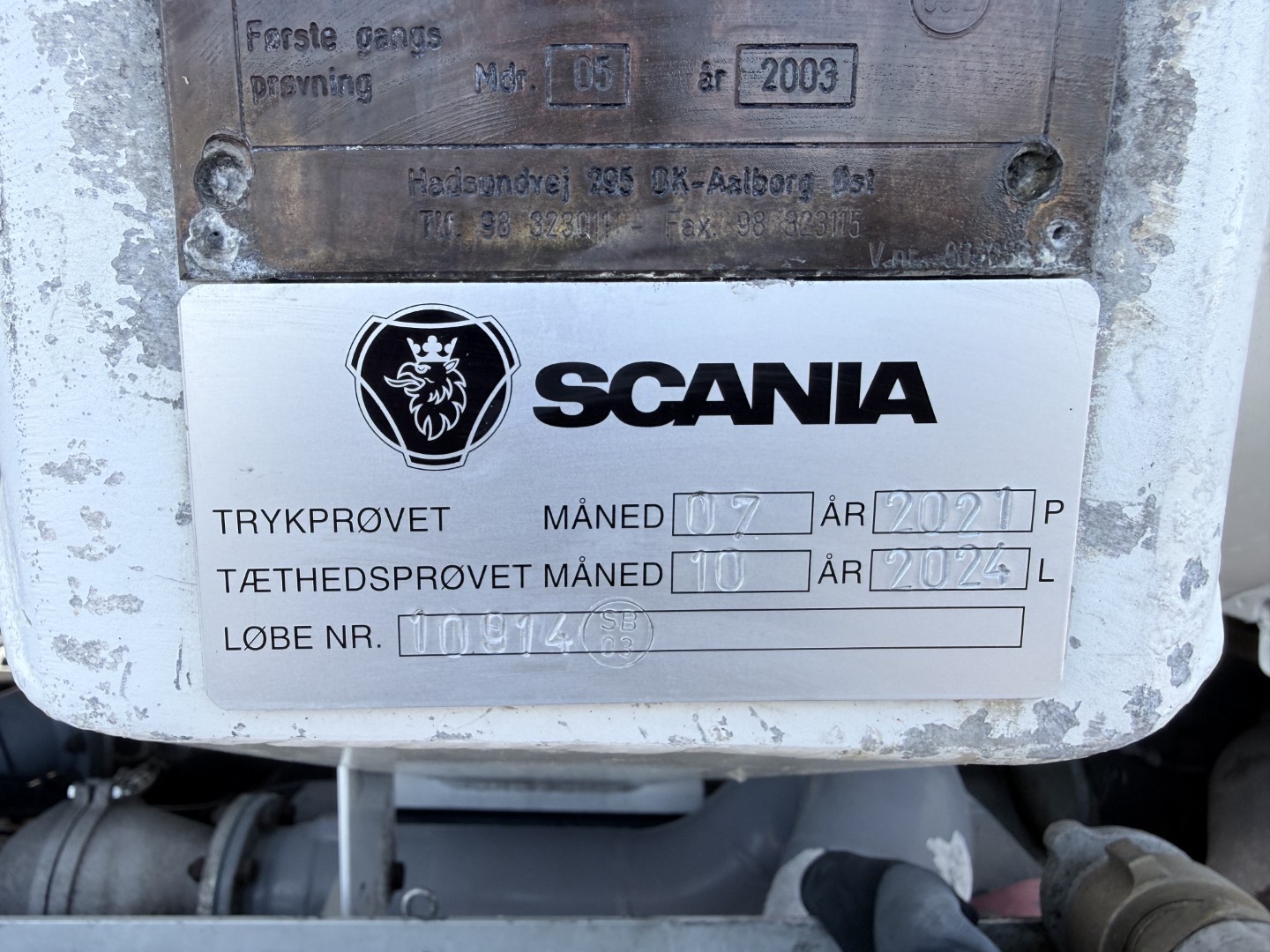 Volvo FM9/260 4x2 12.865 L ADR Tankbil