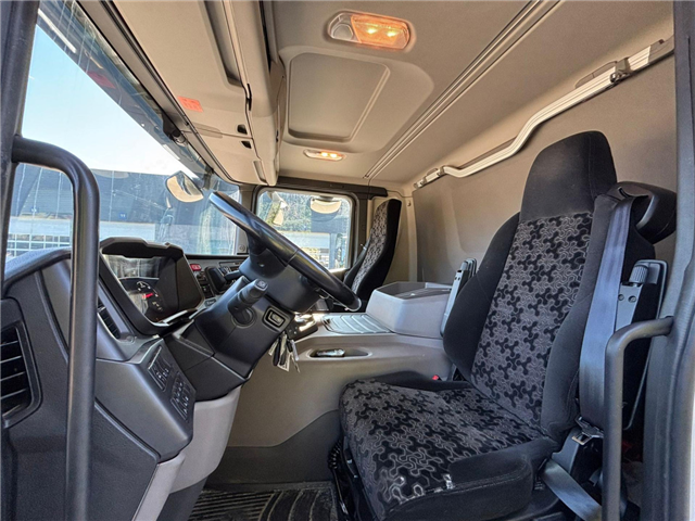 Scania P 280 B6x2*4NB CNG Box/Lift