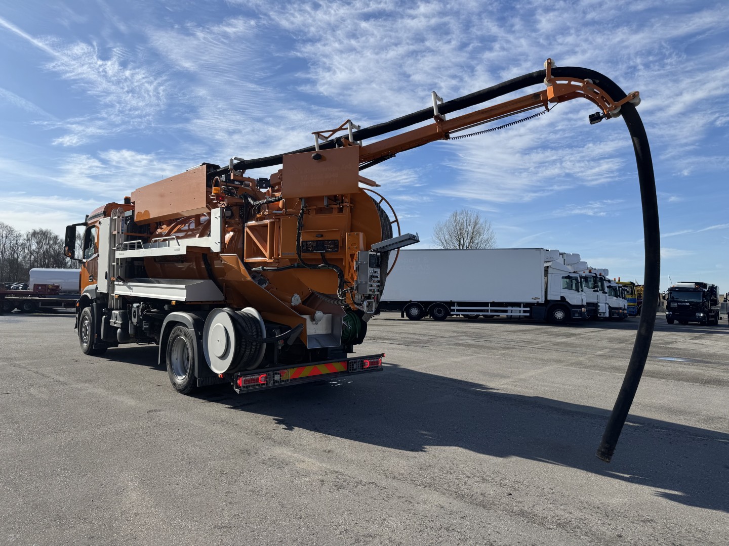 Mercedes Actros 1833 4x2 Bucher FlexLine C60